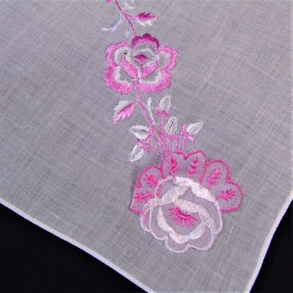 Vintage Handkerchiefs Embroidered Hankies Lot Of 4 - Picture 6 of 8